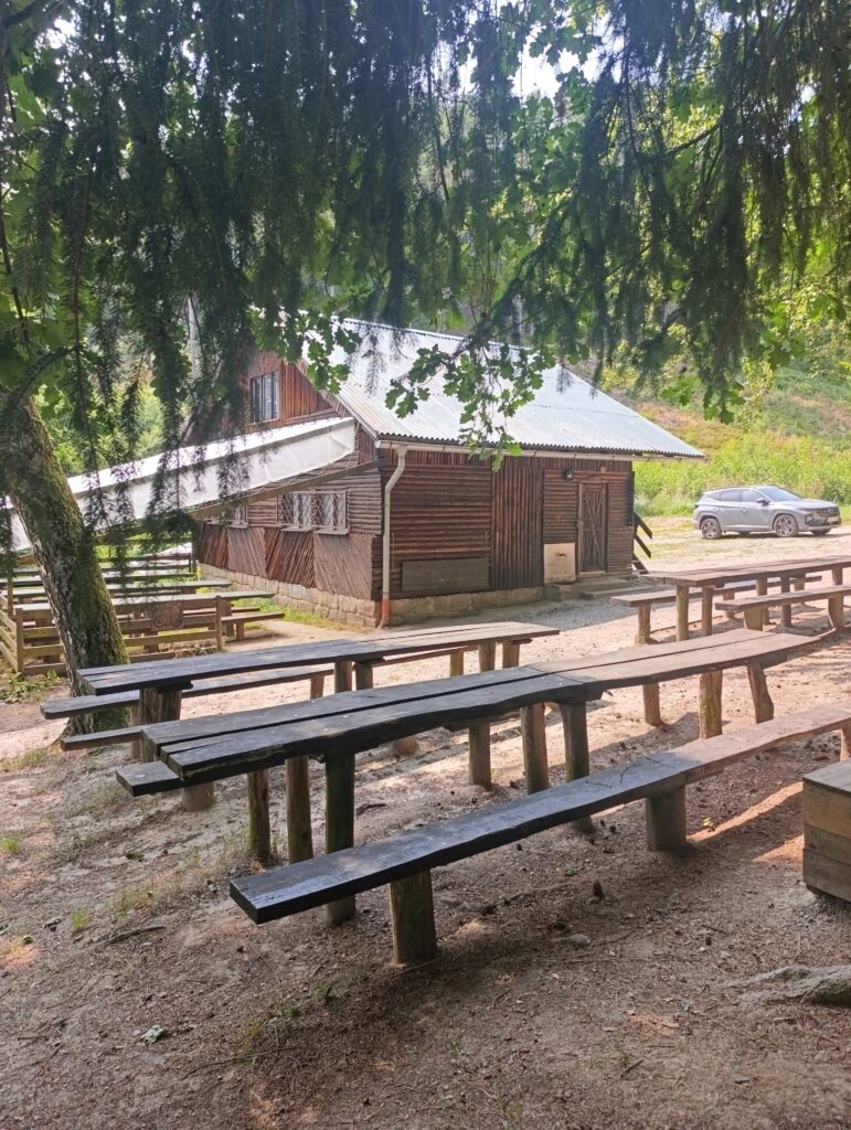 Víkendový itinerář: Pohádkový Český ráj s dětmi a oslava na tajné myslivně img 20260726 140747